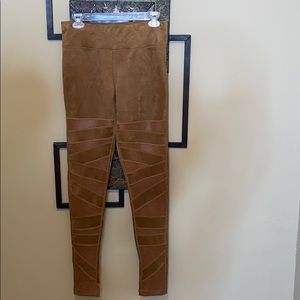 Hale Bob tan suede leggings with patterned design